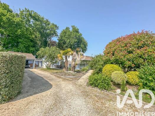 Maison de plain-pied à vendre 379 000 € 5 pièces 4 chambres 116 m² 1 002 m² de terrain Castelnau-de-Médoc 33480