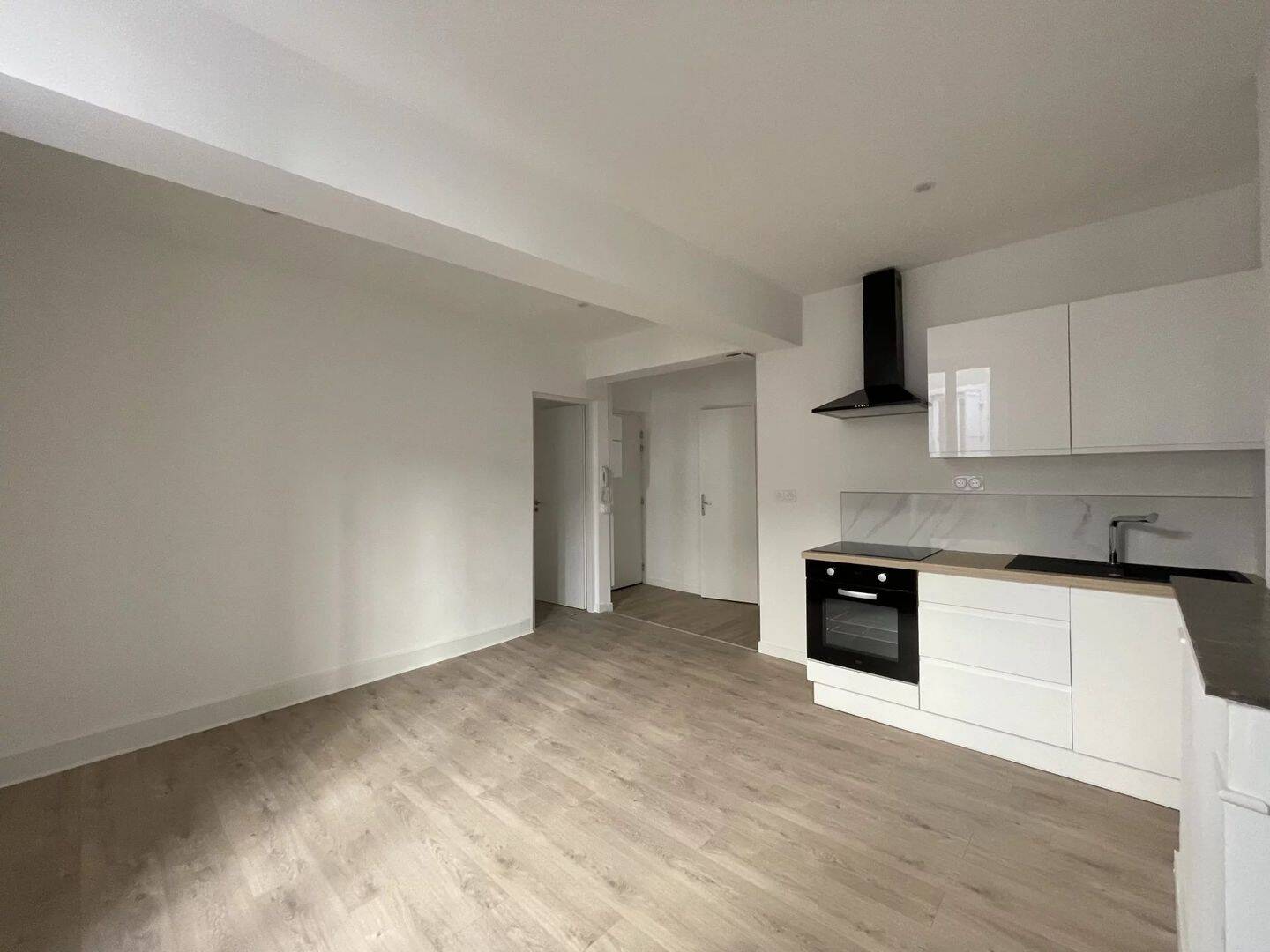 Appartement 2 pièces 32 m² · à Montélimar · 32,3 m² · 470 €