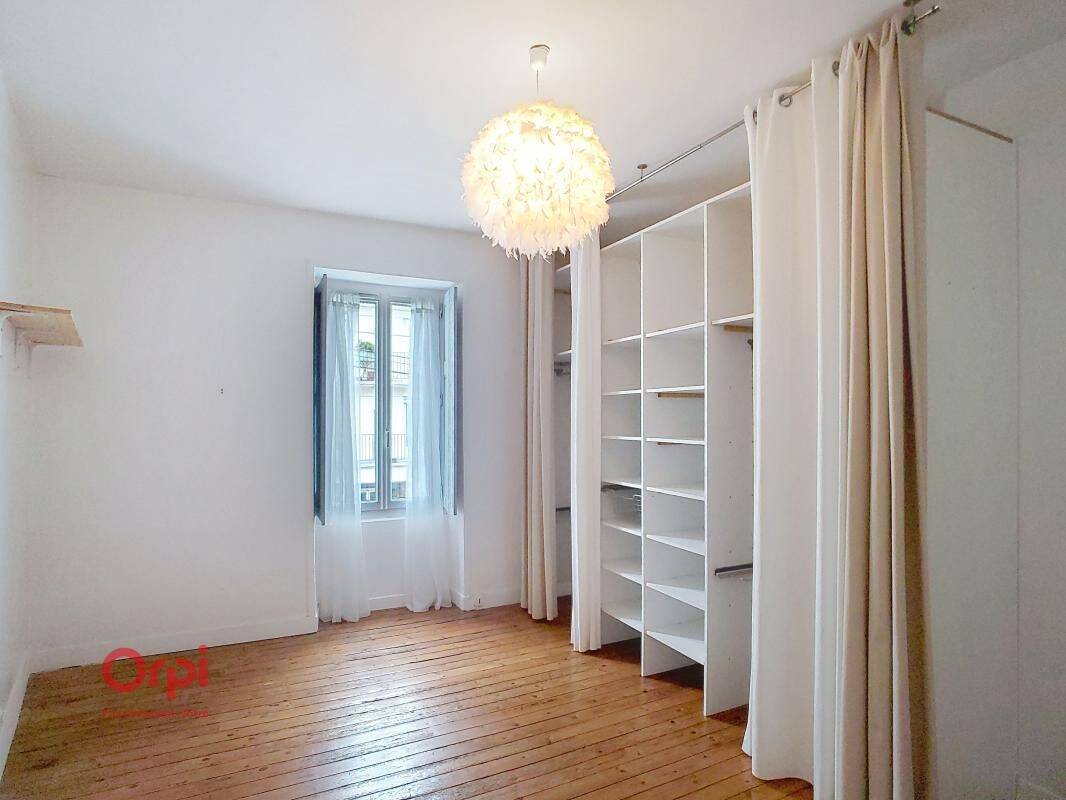Appartement 3 pièces 65 m² · à Nantes · 65 m² · 990 €