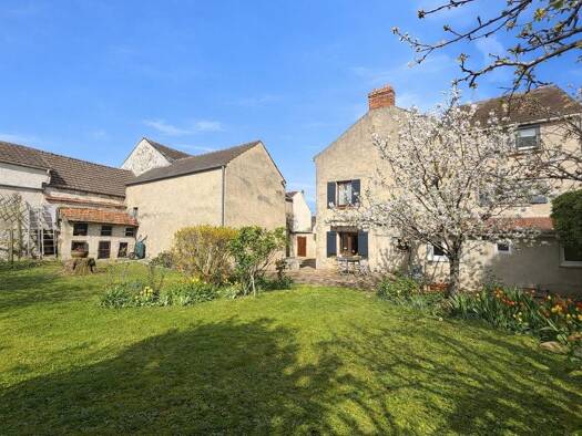 Maison à vendre 369 000 € 7 pièces 4 chambres 165 m² 600 m² de terrain Issou 78440