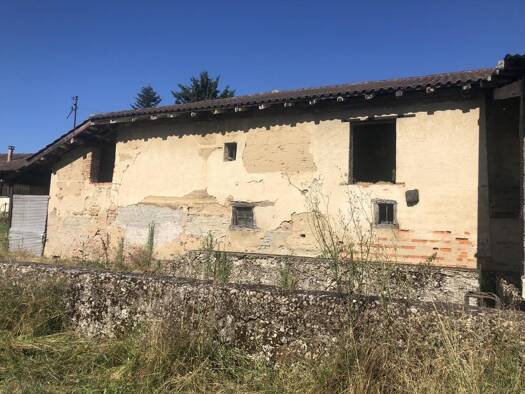 Maison à vendre 99 000 € 2 pièces 130 m² 832 m² de terrain La Chapelle-du-Châtelard 01240