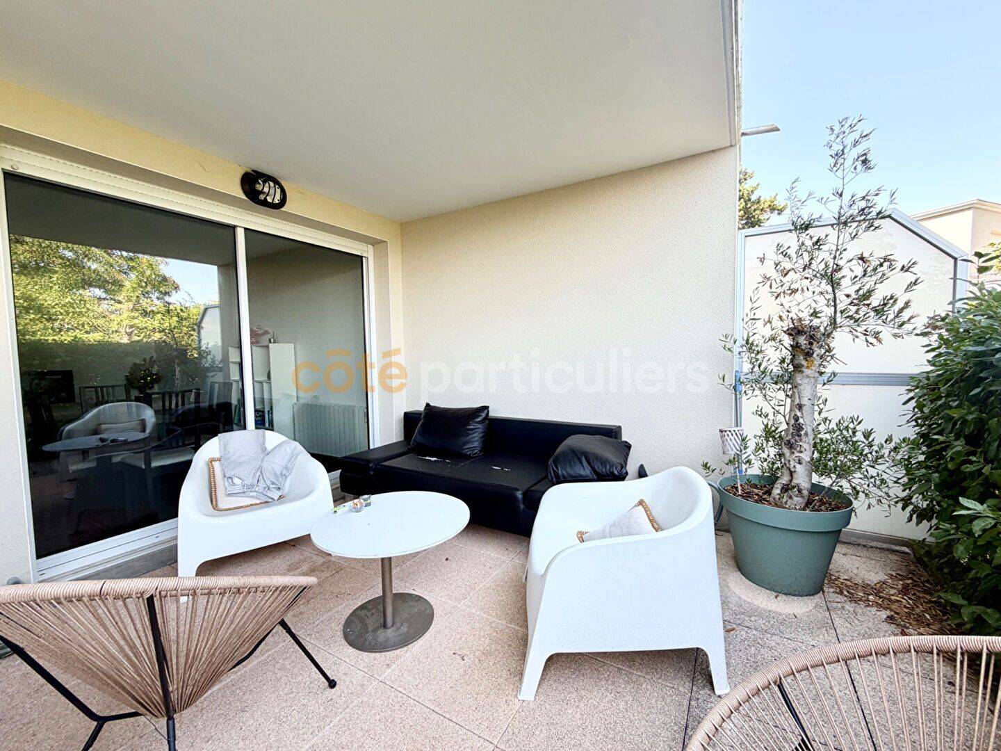 Appartement 3 pièces 74 m² · à Royat · 73,5 m² · 915 €