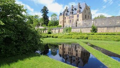 Château à vendre 3 450 000 € 40 pièces 22 chambres 2 500 m² 58 000 m² de terrain Nevers 58000