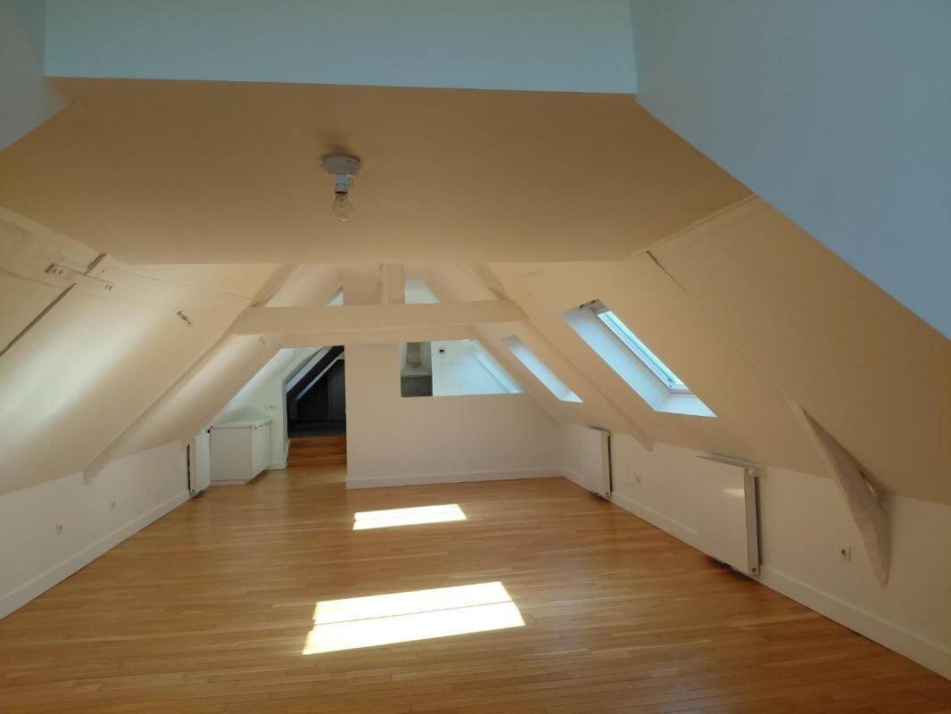 Appartement 5 pièces 116 m² · à Versailles · 116 m² · 2 721 €/mois