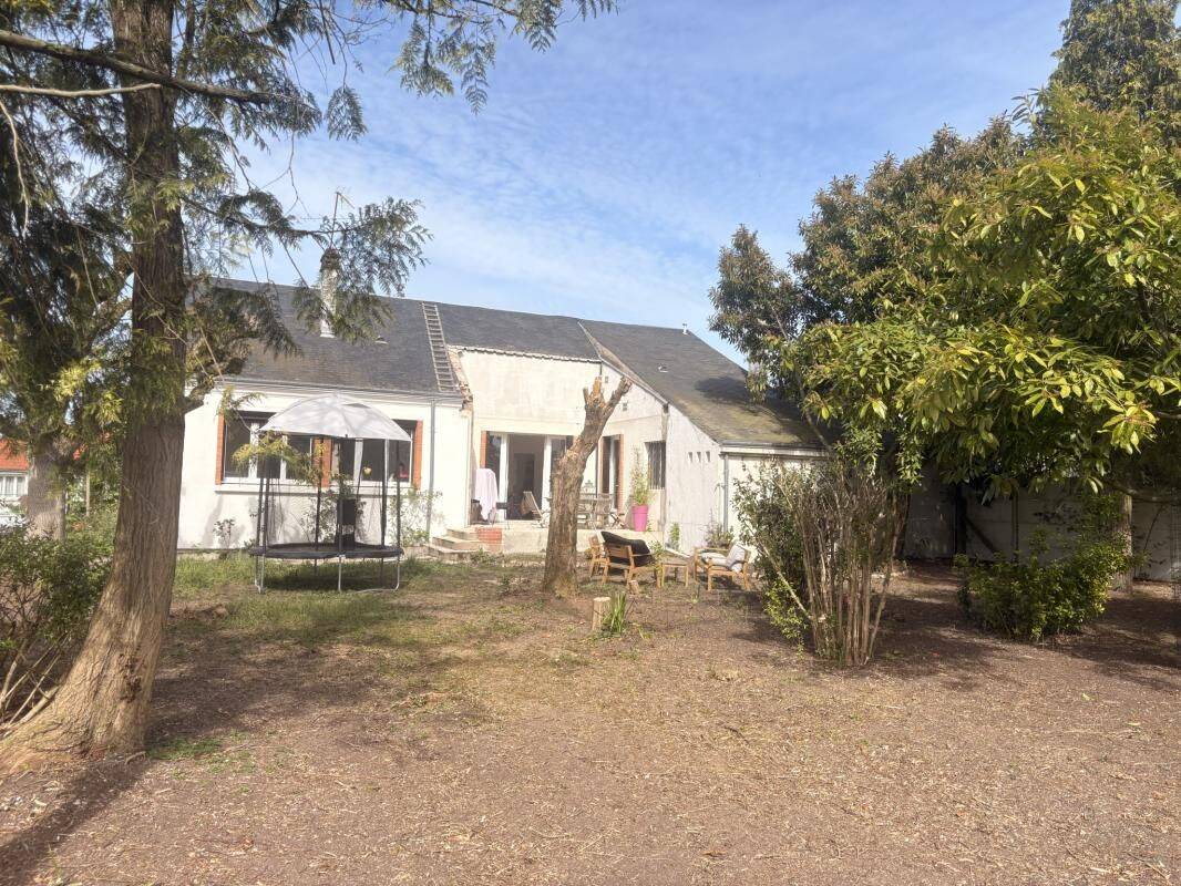 Maison 6 pièces 120 m² · à Saint-Jean-de-la-Ruelle · 120 m² · 307 400 €