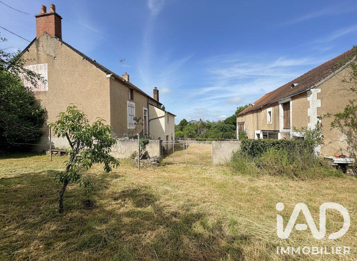 Maison 3 pièces 82 m² · à Châteaumeillant · 82 m² · 65 000 €