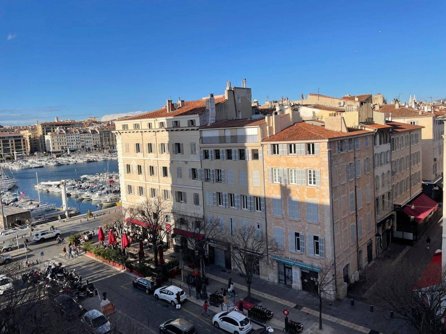 Appartement 2 pièces 27 m² · à Marseille 1er Arrondissement · 27 m² · 820 €