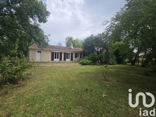 Maison de plain-pied à vendre 224 500 € 5 pièces 4 chambres 121 m² 6 400 m² de terrain Marcillac 33860