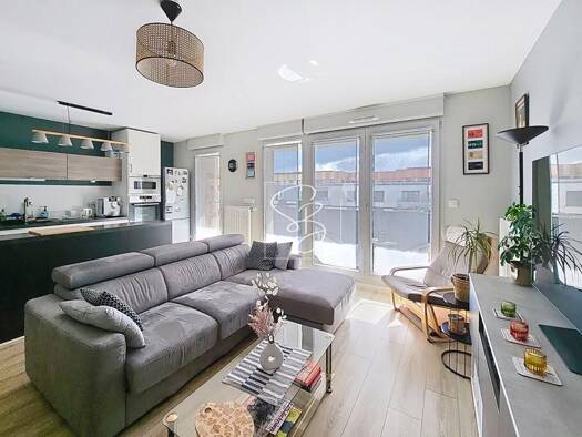 Appartement à vendre 289 000 € 4 pièces 3 chambres 78 m² Étage 4/5 Clairmarais-Charles Arnould Reims 51100