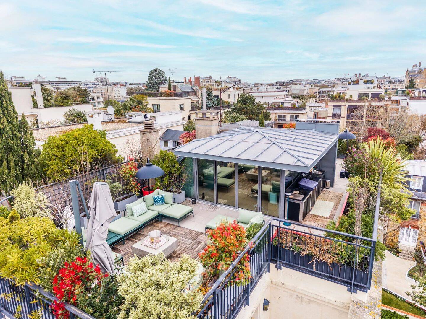 Appartement 4 pièces 128 m² · à Neuilly-sur-Seine · 127,8 m² · 2 500 000 €