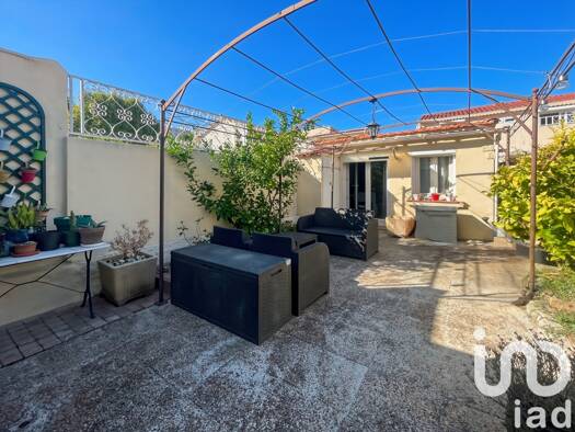 Maison de plain-pied à vendre 258 000 € 3 pièces 1 chambre 58 m² 126 m² de terrain La Valbarelle Marseille 11ème arrondissement 13011