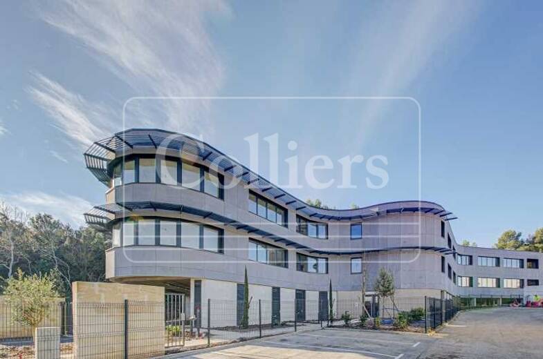 Espace bureau à vendre 3 101 800 € 1 193 m² de bureaux divisible de 404 m² à 1 193 m² Grand Sud- Aix la Duranne Aix en Provence 13100