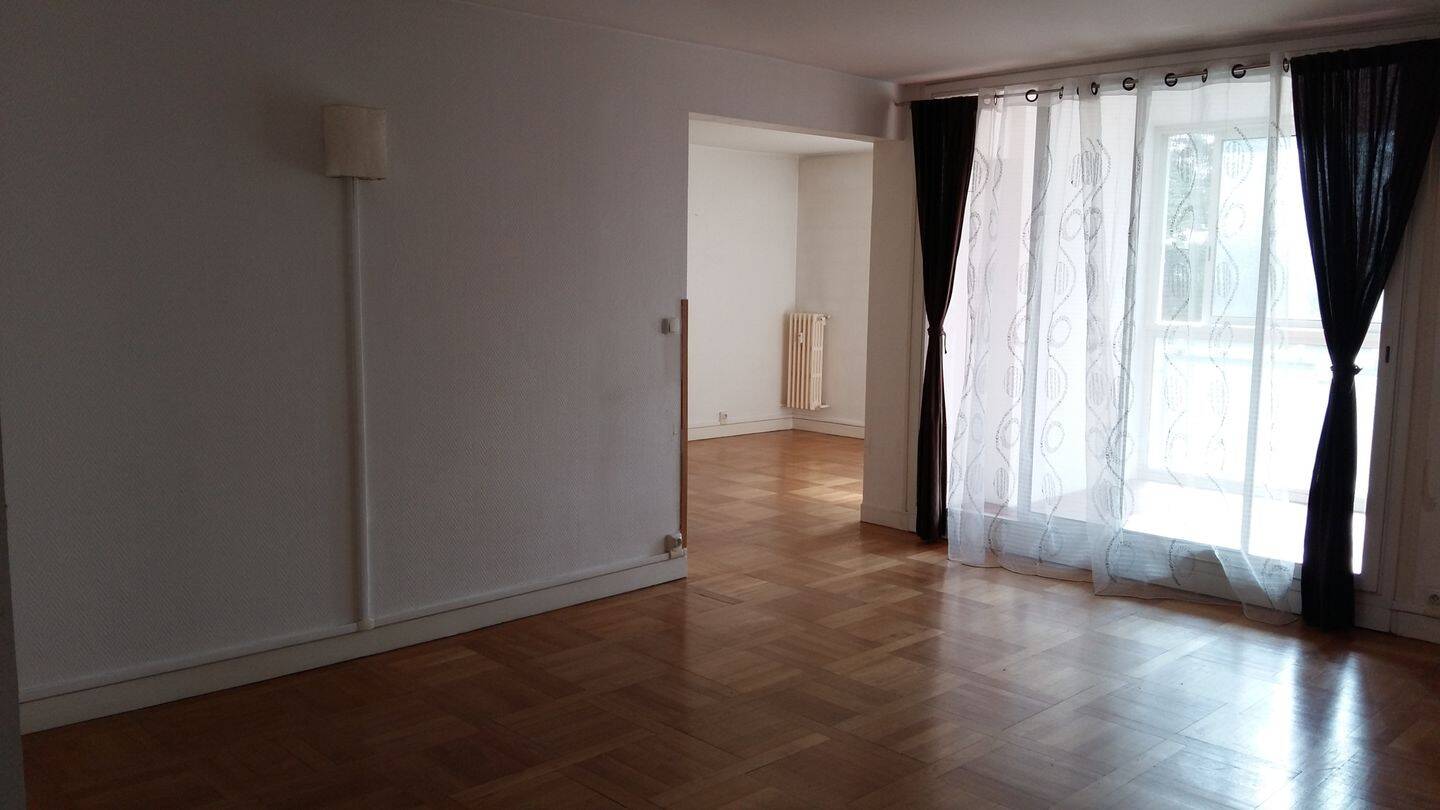 Appartement 5 pièces 108 m² · à Bagnols-sur-Cèze · 107,7 m² · 86 100 €