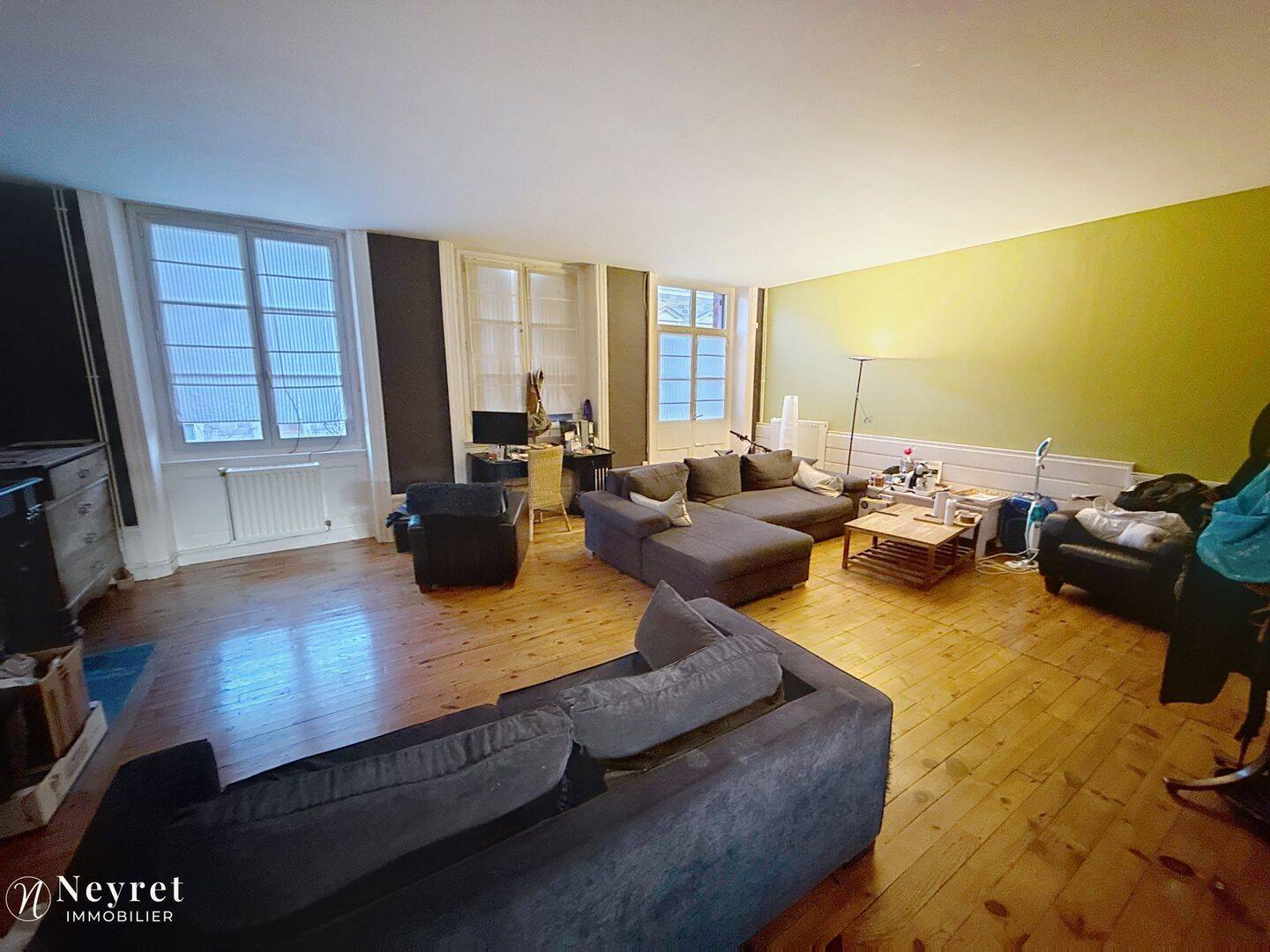 Appartement 6 pièces 153 m² · à Saint-Étienne · 153 m² · 135 000 €