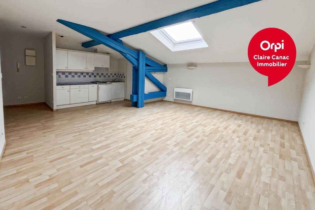 Appartement 1 pièce 42 m² · à Castres · 41,8 m² · 390 €