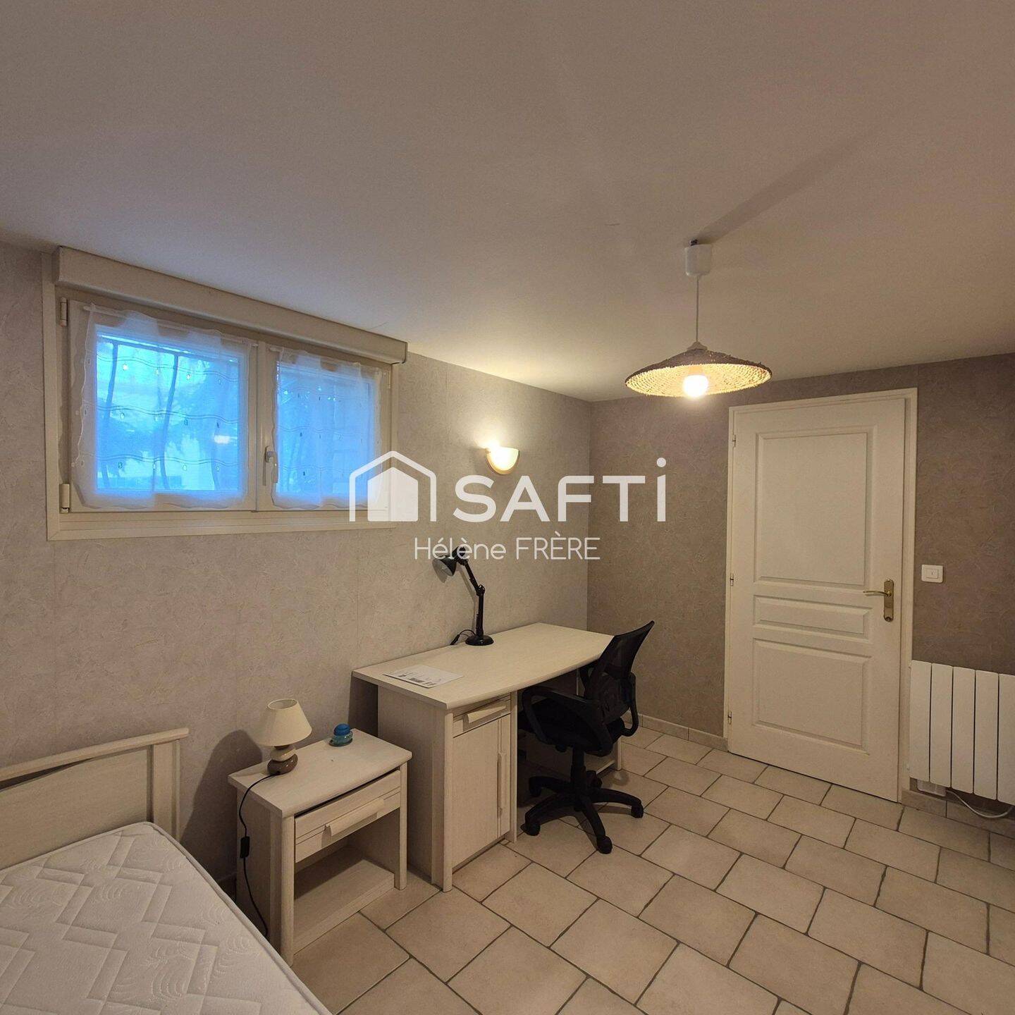 1 pièce 56 m² · à Blois · 56 m² · 370 €/mois