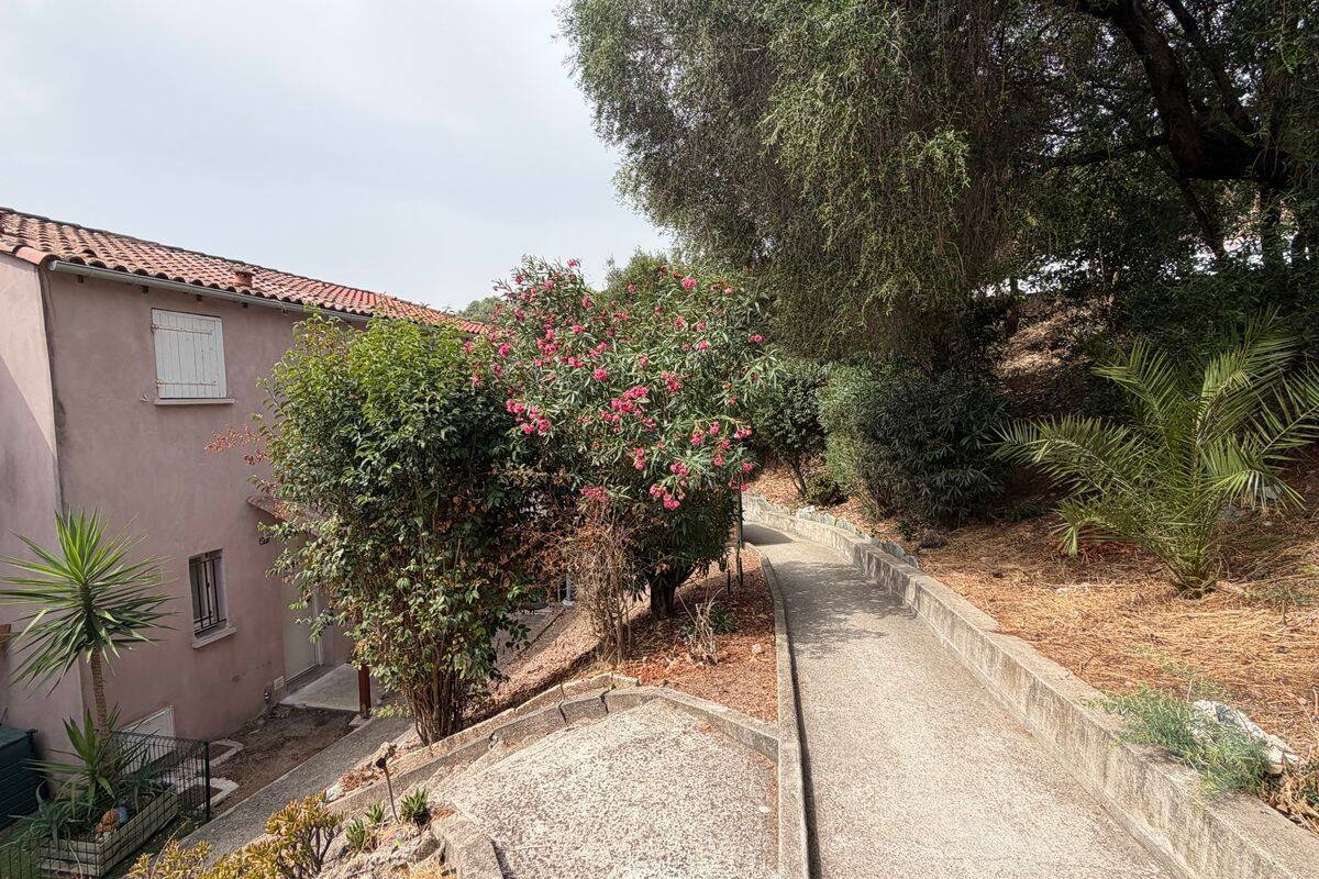 Maison 4 pièces 77 m² · à Ajaccio · 77 m² · 213 700 €