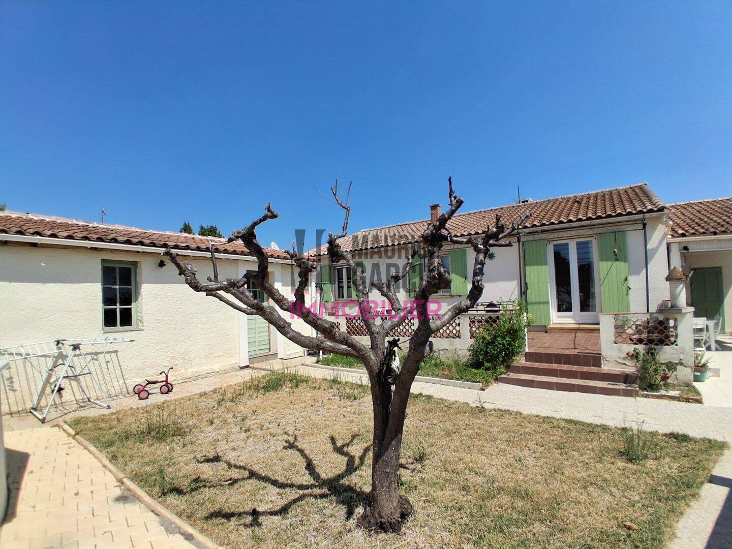Maison 4 pièces 100 m² · à L'Isle-sur-la-Sorgue · 100 m² · 354 000 €
