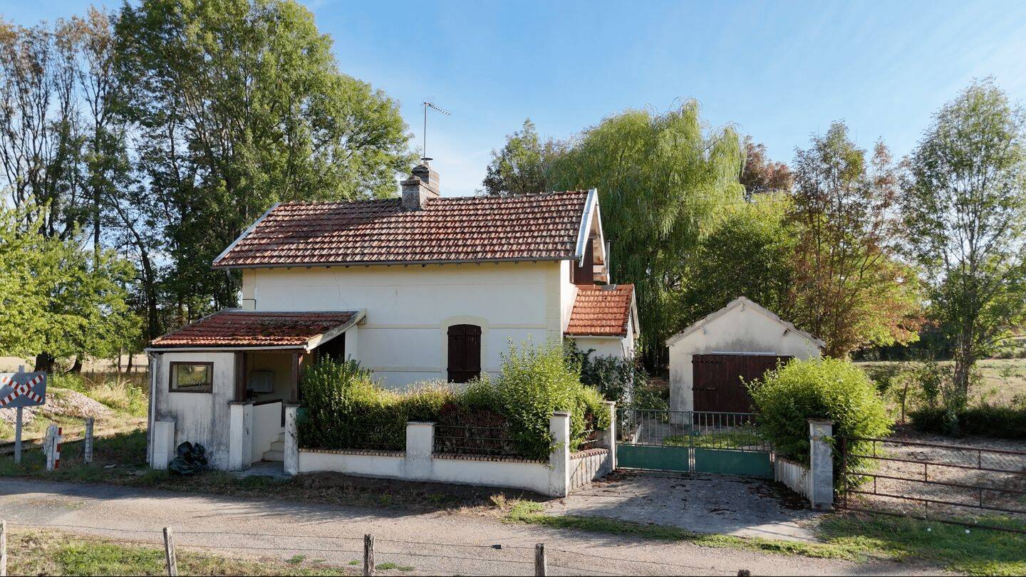 Maison 3 pièces 49 m² · à Montaron · 49 m² · 49 000 €