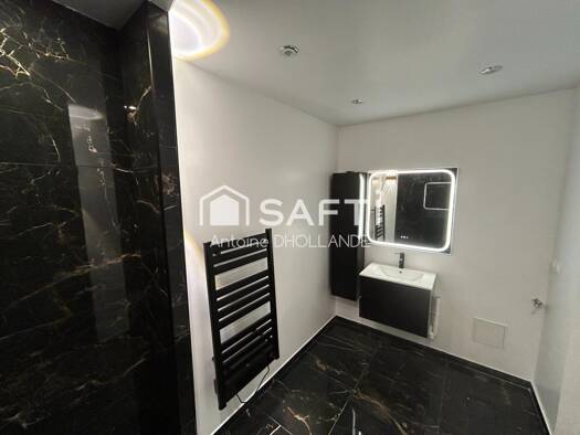 Appartement à vendre 75 000 € 4 pièces 2 chambres 66 m² RDC/4 Europe-Remicourt Saint-Quentin 02100