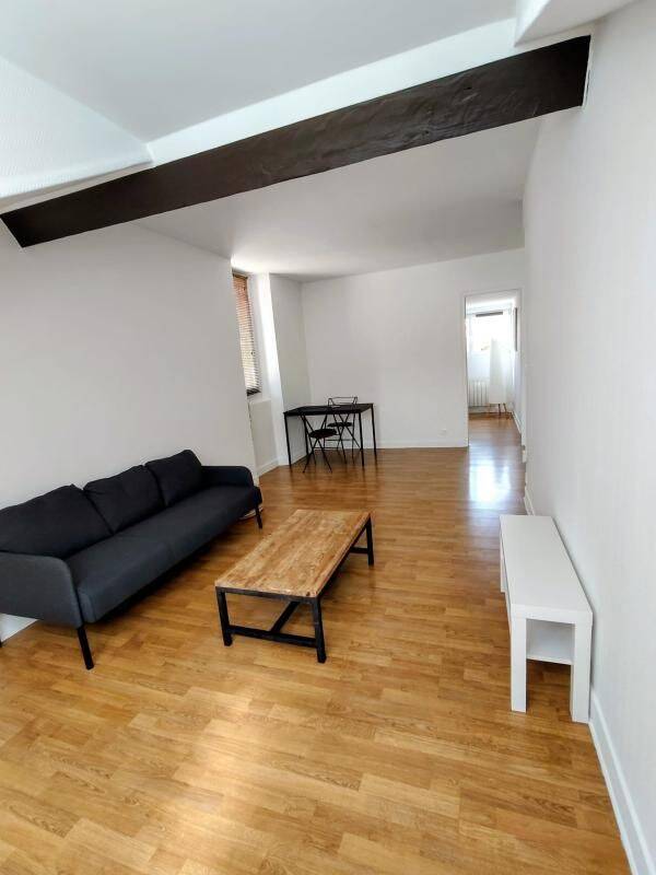 Appartement 2 pièces 48 m² · à Courbevoie · 48 m² · 1 390 €
