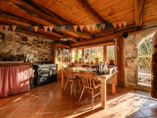 Maison à vendre 959 000 € 8 pièces 6 chambres 266 m² 423 m² de terrain Lescheraines 73340