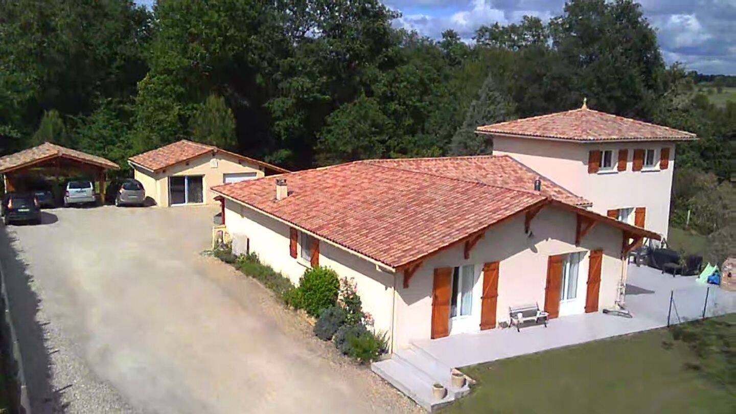 Maison 7 pièces 212 m² · à Berson · 212 m² · 399 000 €
