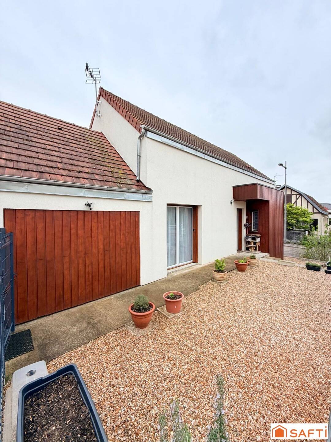 Maison 5 pièces 80 m² · à Bonnières-sur-Seine · 80 m² · 240 000 €
