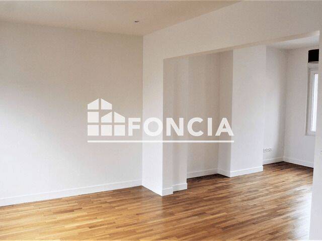 Appartement 3 pièces 79 m² · à Flers · 78,5 m² · 555 €