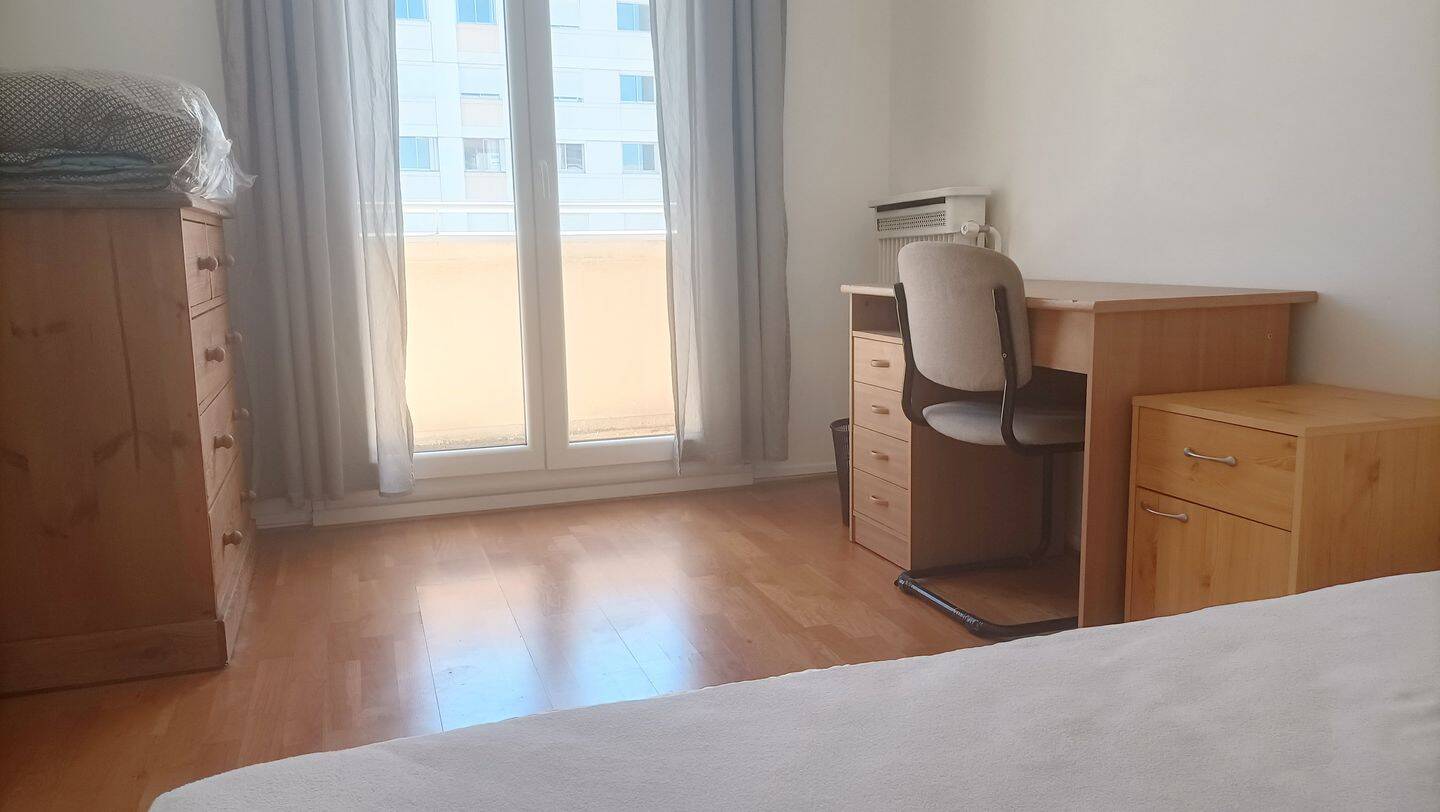 Appartement 4 pièces 70 m² · à Villeurbanne · 70 m² · 520 €