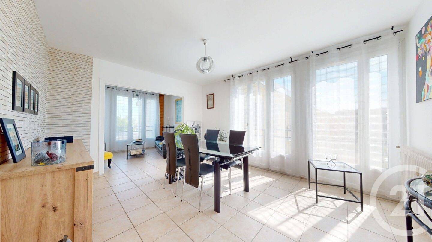 Appartement 3 pièces 71 m² · à Nantes · 70,6 m² · 213 000 €