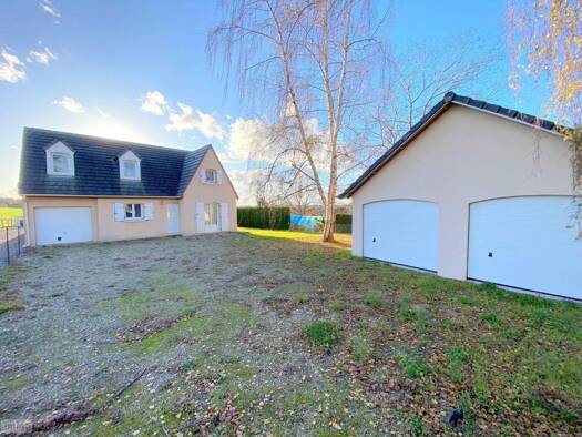 Maison à vendre 220 000 € 5 pièces 4 chambres 104 m² 702 m² de terrain Les Hogues 27910