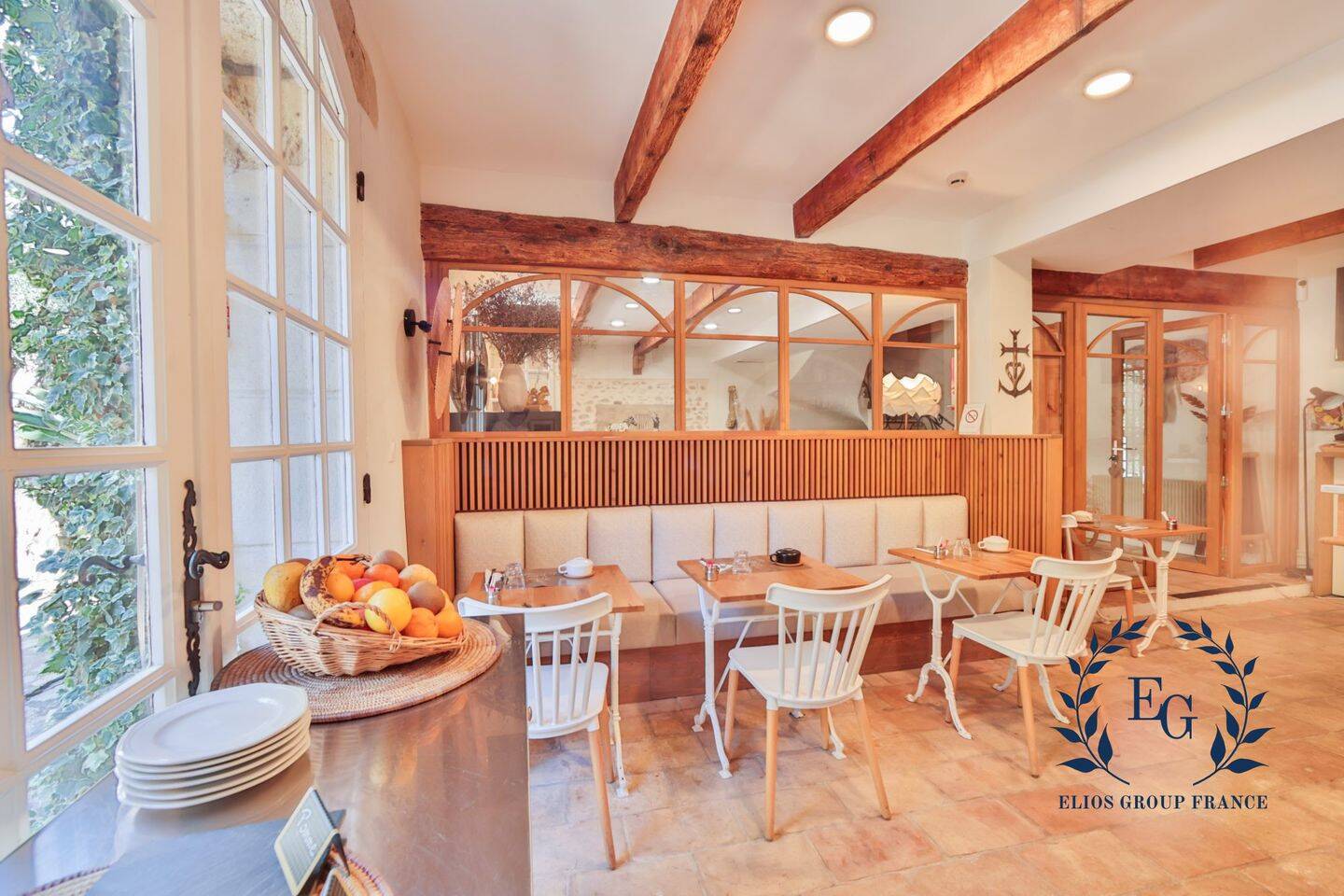 Maison 15 pièces 530 m² · à Vergèze · 530 m² · 990 000 €