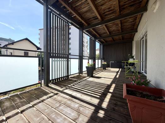 Appartement à vendre 483 000 € 3 pièces 2 chambres 68,9 m² Étage 1/3 Romains Boutae Annecy 74000