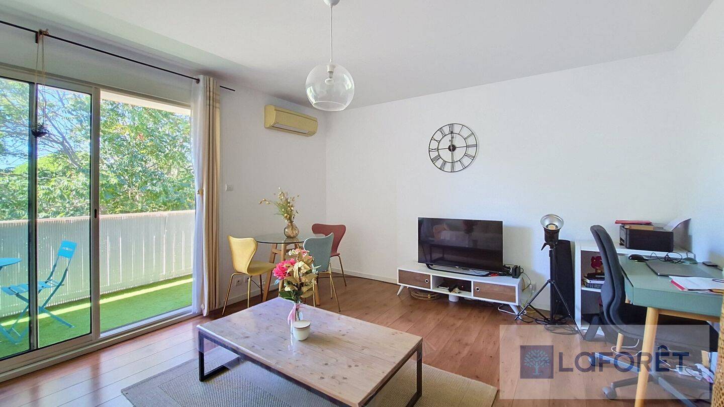 Appartement 3 pièces 66 m² · à Sanary-sur-Mer · 66 m² · 320 000 €
