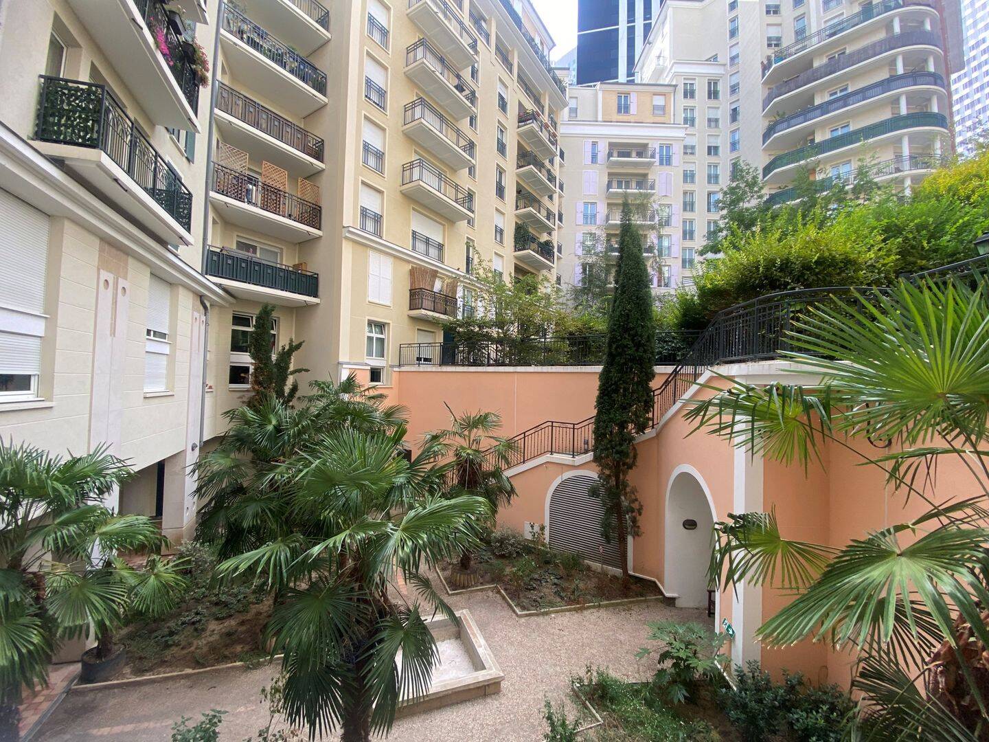 Appartement 2 pièces 40 m² · à Courbevoie · 39,8 m² · 1 290 €