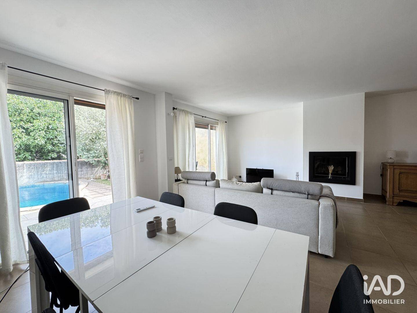 Maison 5 pièces 135 m² · à Trets · 135 m² · 378 000 €