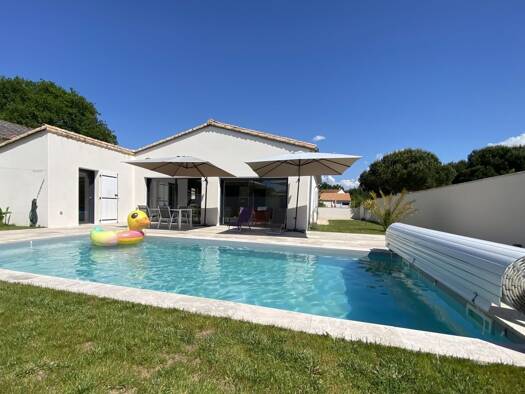 Maison de plain-pied à vendre 498 000 € 5 pièces 4 chambres 118 m² 600 m² de terrain Ronce-Les-Bains La Tremblade 17390