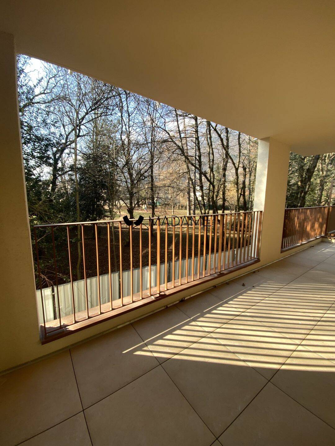 Appartement 4 pièces 81 m² · à Vif · 81 m² · 356 000 €