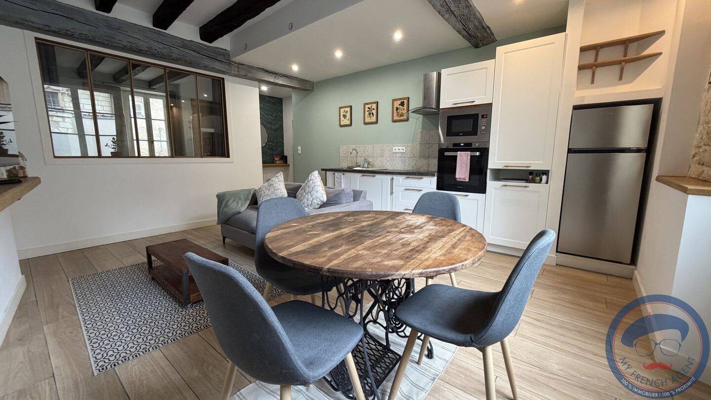 Appartement 2 pièces 48 m² · à Chinon · 47,5 m² · 126 000 €