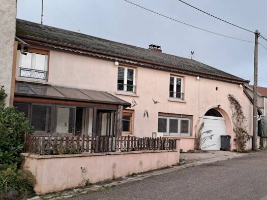 Maison à vendre 99 000 € 7 pièces 5 chambres 195 m² 728 m² de terrain Vioménil 88260