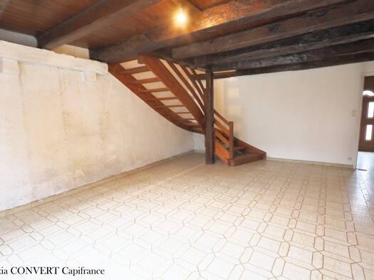 Maison à vendre 149 400 € 4 pièces 3 chambres 96 m² 274 m² de terrain Pont-d'Ain 01160