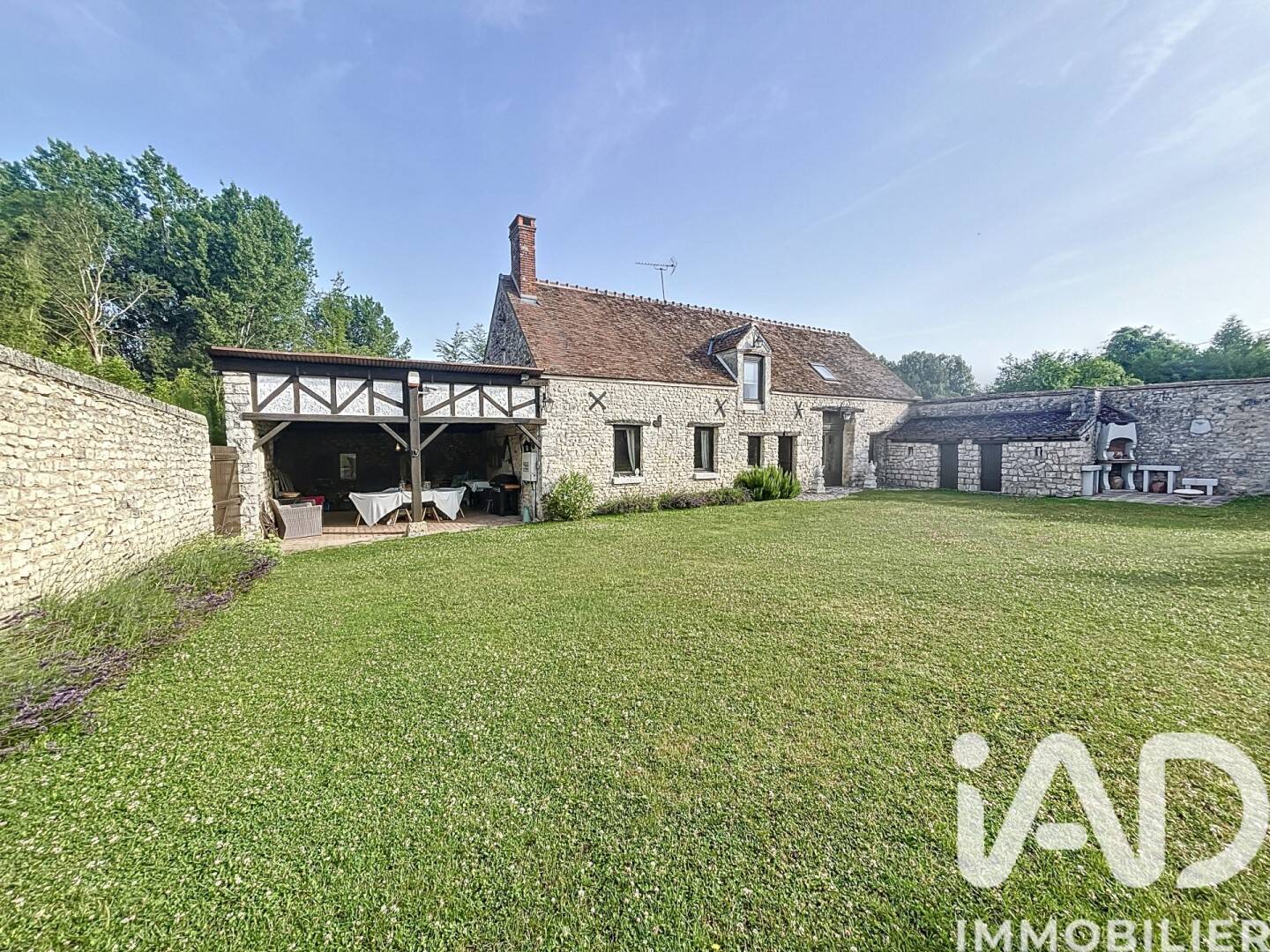 Maison 5 pièces 115 m² · à Nargis · 115 m² · 199 900 €