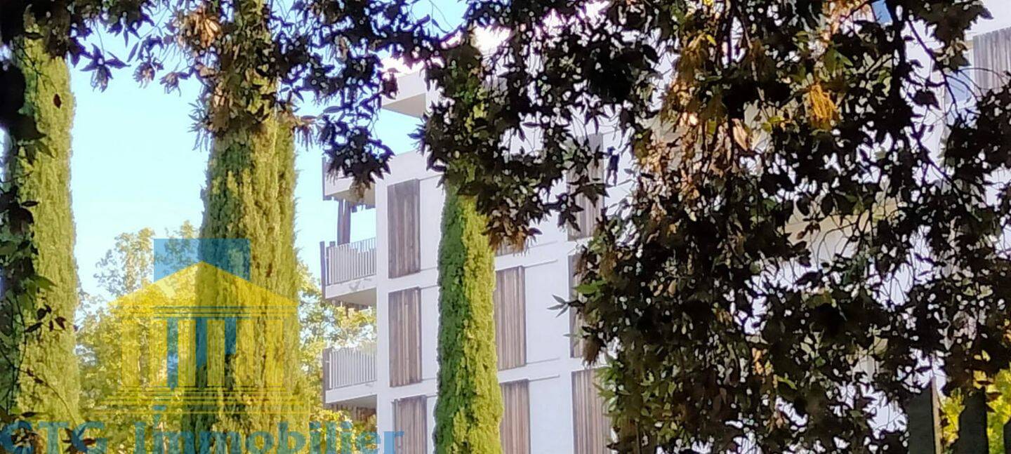 Appartement 2 pièces 44 m² · à Marseille 8ème Arrondissement · 43,5 m² · 248 000 €