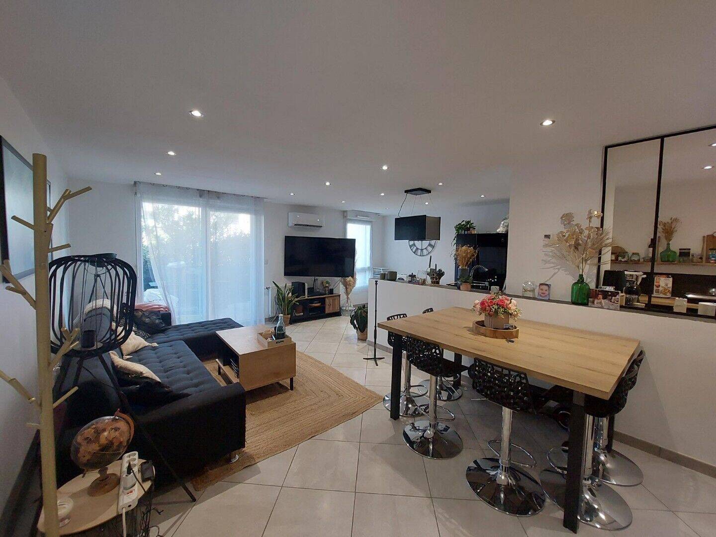 Appartement 4 pièces 73 m² · à Saint-Fons · 73 m² · 1 039 €/mois