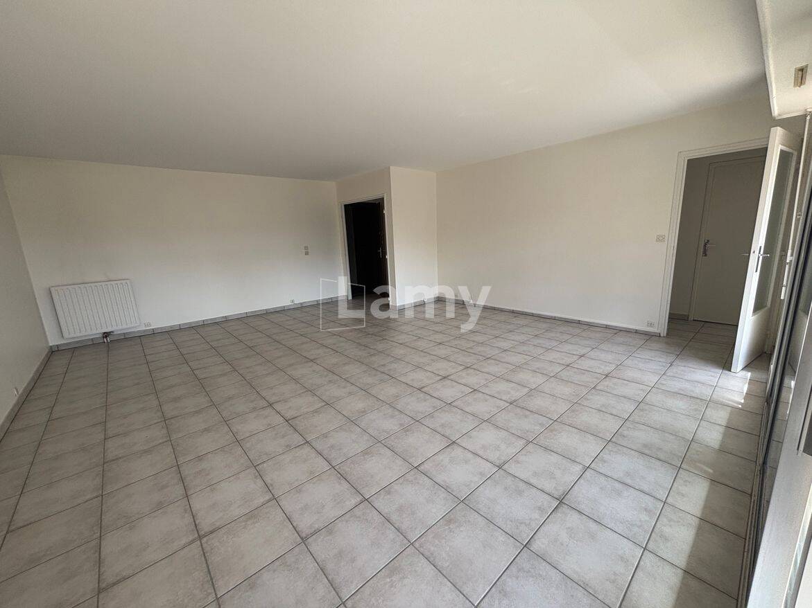 Appartement 4 pièces 89 m² · à Dijon · 88,9 m² · 1 350 €/mois
