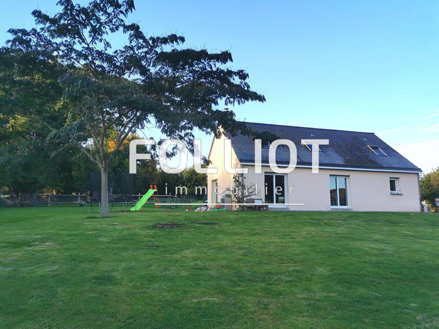 Maison 5 pièces 128 m² · à Marigny-le-Lozon · 128 m² · 245 000 €