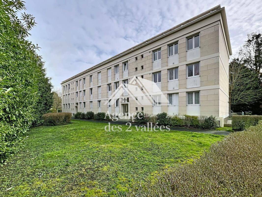 Appartement 3 pièces 69 m² · à Compiègne · 69 m² · 140 000 €