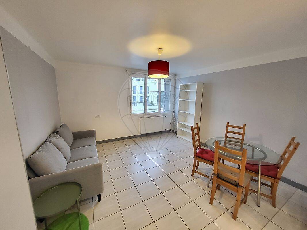 Appartement 4 pièces 68 m² · à Lyon 8ème Arrondissement · 68 m² · 950 €/mois