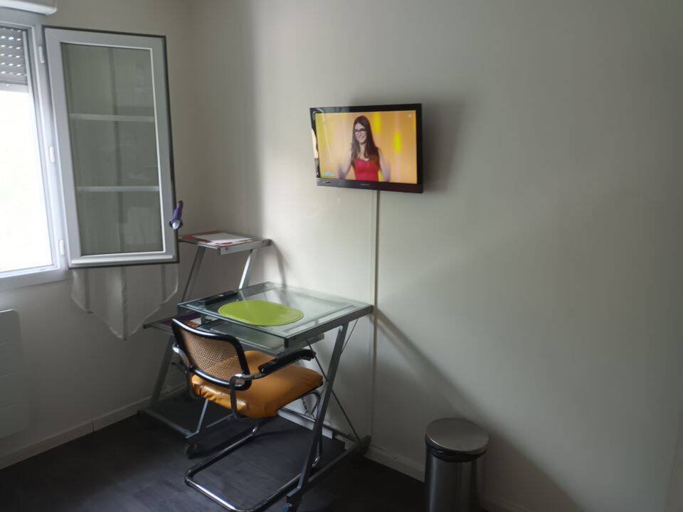 Appartement 1 pièce 10 m² · à Écouflant · 10 m² · 360 €/mois